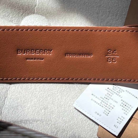Burberry Check Leather Belt in Tan - Picture 7 of 9